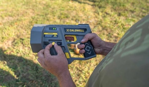 CLAYCOPTER HAND-HELD DISK THROWER CALDWELL 1215376